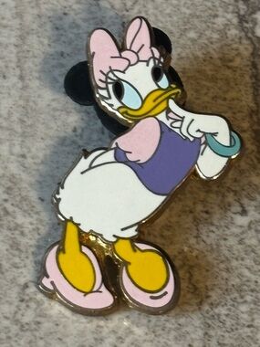 2008 Daisy Duck Thinking Disney Pin